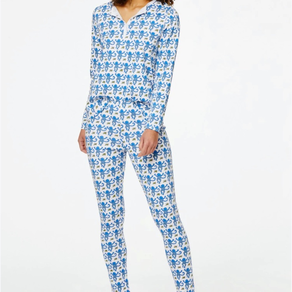 longsleeve blue monkeys roller rabbit pjs